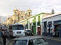 Calle Tinoco e Palácios, com a igreja de San Felipe Neri