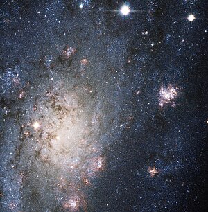 ハッブル宇宙望遠鏡による画像 Credit: HST/NASA/ESA