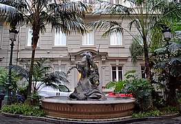 Fontana di palazzo Spinelli