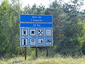 CE15, CE18, CE16, CE50, CE3a, CE25 (en Francs), CE7, CE24 Aire de l'Aveyron à 20 km avec distributeur de billets de banque, autoroute A75.