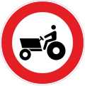 Transito vietato alle macchine agricole