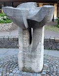 Denkmal Weiße Rose des Künstlers Franz Reckert aus dem Jahr 1978 in Hamburg-Volksdorf
