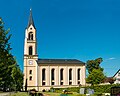 Kirche (mit Ausstattung), Kirchhof mit Einfriedung, Kriegerdenkmal für die Gefallenen des Ersten Weltkriegs sowie Sandsteingrabmal