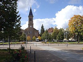 Плоштадот Цинцендорф со Моравската црква