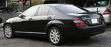 Mercedes-Benz S 550 short wheelbase (Japan) 2006-2009 Mercedes-Benz S550 W221 rear.jpg