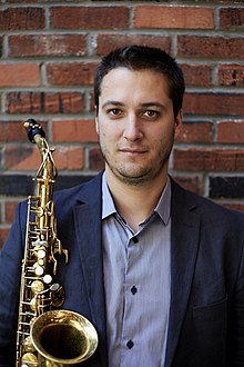 Description de l'image Benjamin Deschamps - saxophoniste.jpg.