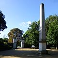 Chiswick House gate near obelisk