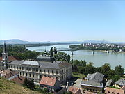 De Donau ter hoogte van Esztergom, in Hongarije