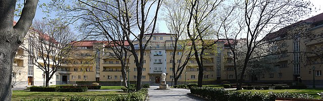 Municipally built houses at Fröhlich-Hof