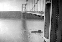 USS Nautilus passes under the bridge in 1956, when the bridge had only a single deck GWBridgeUSSNautilus.agr.jpg