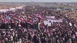 Demonstrators protesting against Maliki in Ramadi in the Square of Pride and Dignity (Al-Bu Farraj) Iraq Sunni Protests 2013 6.png