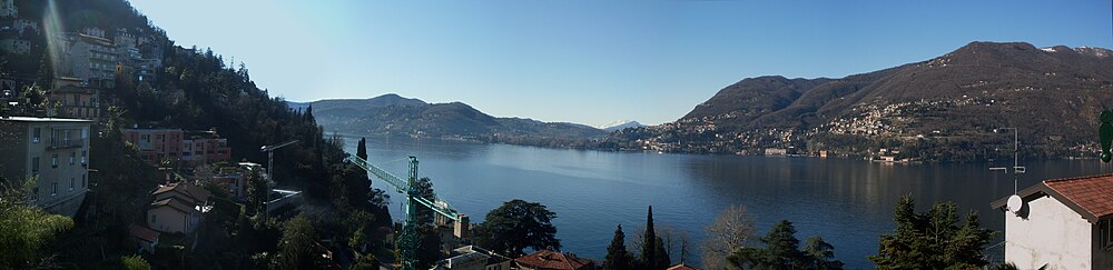 Vista do Lago de Como e a cidade desde Blevio