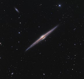 Spirální galaxie NGC 4565.