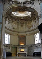 Chapelle Sud avec la table de communion.