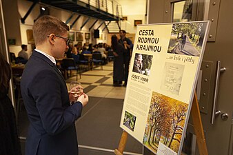 Z vernisáže výstavy Cesta rodnou krajinou, Podbrdském muzeum