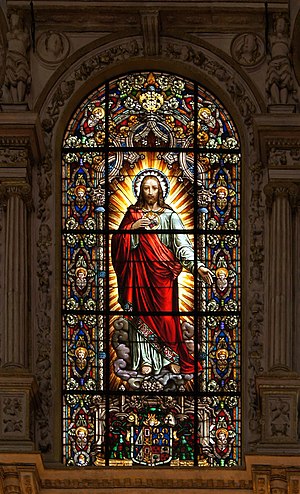 Stained glass window of the sacred Heart of Je...
