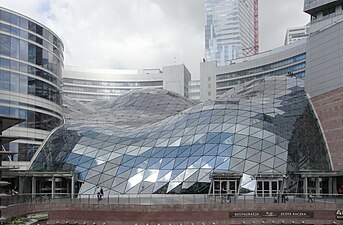 Golden Terraces in Warsaw by Jerde Partnership (2007)