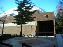 The Yanitelli Center on the campus of Saint Peter's University YanitelliCenterOutside.jpg