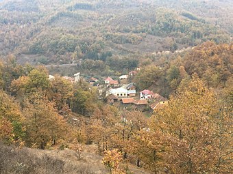 Поглед на низинскиот дел од селото