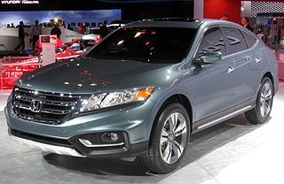 http://upload.wikimedia.org/wikipedia/commons/thumb/2/2d/2013_Honda_Crosstour_concept_--_2012_NYIAS.JPG/320px-2013_Honda_Crosstour_concept_--_2012_NYIAS.JPG