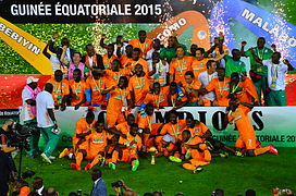 Die ivorische Fußballnationalmannschaft bei der Siegerehrung