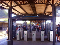 Acceso al túnel bajo la estación