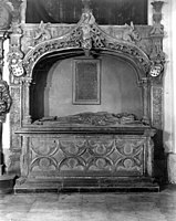 Tomb of Roeland Lefevre, owner of the castle of Temse, in the Church of Our Lady of Temse (1517)