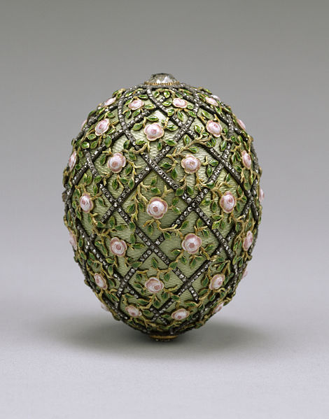 File:House of Fabergé - Rose Trellis Egg - Walters 44501.jpg