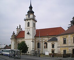 Kostel sv Bartoloměje v Heřmanově Městci od jihu.jpg