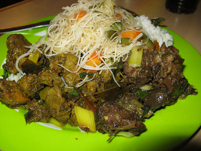 File:Manado (North Sulawesi) food.jpg