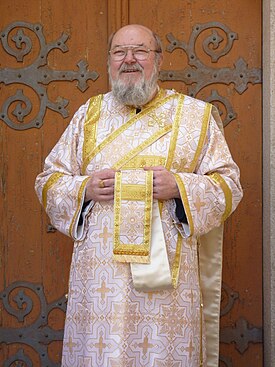 Max Kašparů před dveřmi kostela v rodné Žirovnici (2010)
