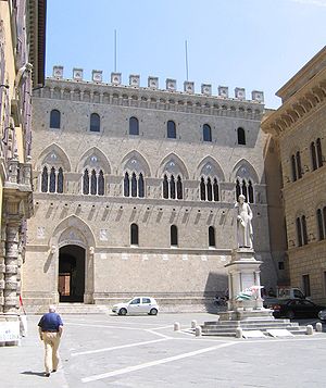 Palazzo Salimbeni the headquarters, in piazza ...