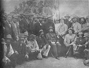 President M.T. Steyn among his citizens before the Battle of Vaalkrans, early February 1900.