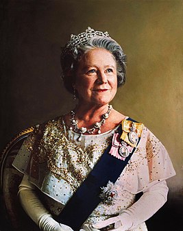 Elizabeth, The Queen Mother - Thái hậu của Liên hiệp Anh, mẹ của đương kim Nữ vương Elizabeth II