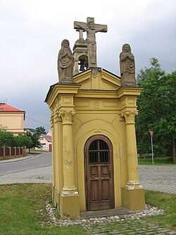 Radčice, kaplička na návsi