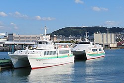 西海沿岸商船の高速船「れぴーど」・「れぴーどエクセル」（佐世保港にて）