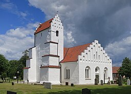 Östra Hoby kyrka i juni 2014