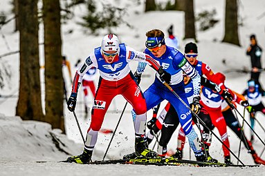 Coupe continentale de combiné nordique 2020 à Eisernez avec Aleksander Skoglund en tête, et Arttu Mäkiaho. Février 2020.