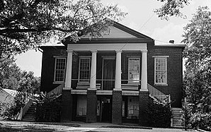 Camden County Courthouse (1940), gelistet im NRHP mit der Nr. 72000928[1]