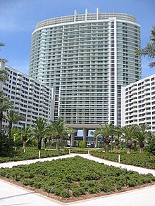 flamingo hotel miami beach wikipedia the free encyclopedia flamingo hotel miami beach 220x293