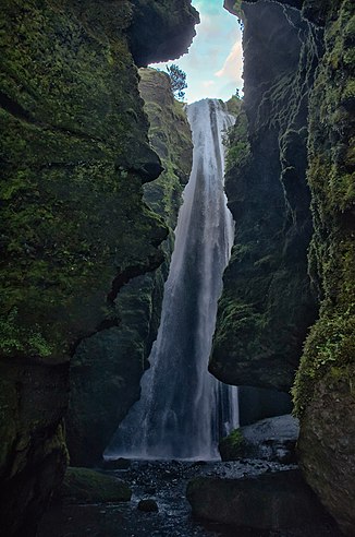 Die Schlucht mit dem Gljúfrabúi