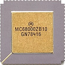 Motorola MC68000 (leadless chip carrier (CLCC) package) KL Motorola MC68000 CLCC.jpg
