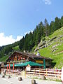 Chalet típico, hoy restaurante.