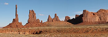 English: Totem Pole in Monument Valley, Arizon...