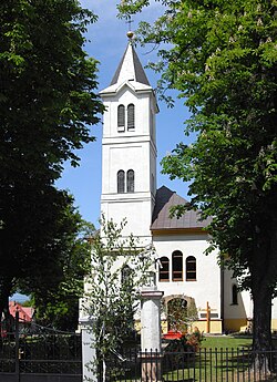 Římskokatolický kostel Nejsv. Trojice v Períně