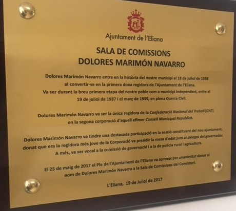 Fitxer:Placa Sala de Comissions Dolores Marimón Navarro (cropped).jpg