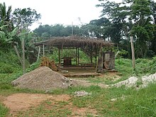 Les ruines de l'ancienne Chapelle d'Ekoadjom en 2012
