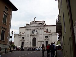 Собор Сан-Микеле Арканджело
