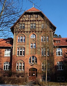 Avant-corps of the main building