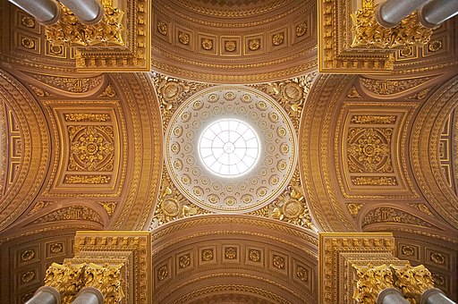 La partie centrale du plafond de la Galerie des Batailles au Château de Versailles pris par -donald-. Photo sous CC-BY-SA 3.0